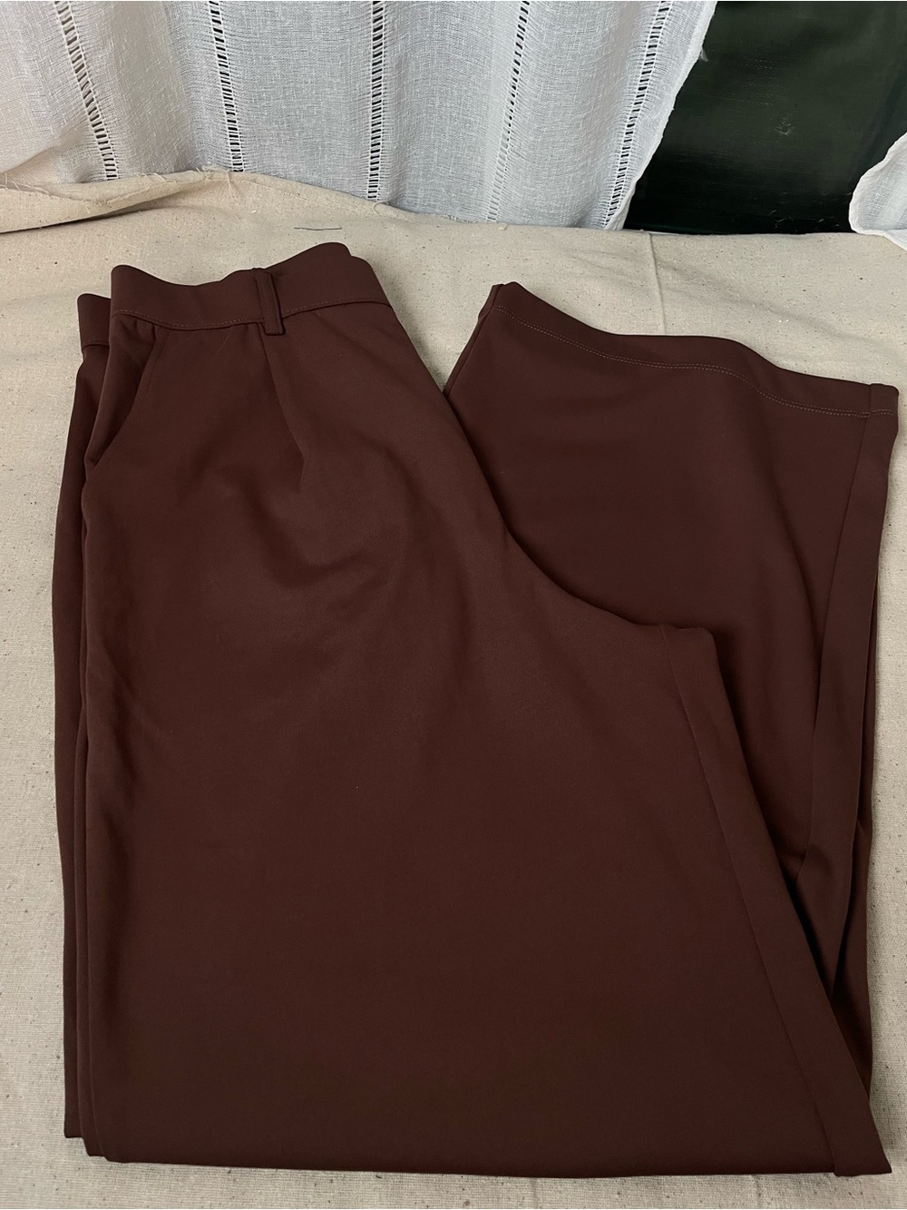 HALARA Wide Leg Pants in Chocolate Brown